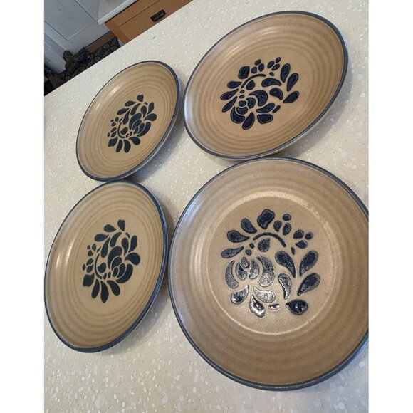 Pfaltzgraff Folk Art Stoneware 4 Salad/Dessert/Bread Plates 7” Tan Blue Vintage - Picture 3 of 8